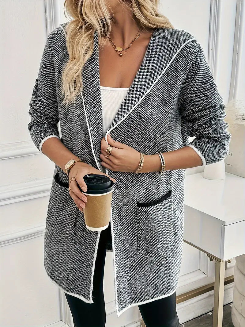 Jil | Damen Strickjacke mit Kapuze und Kontrastbesatz